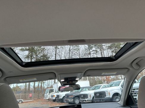 Used 2024 Honda Accord EX image 25