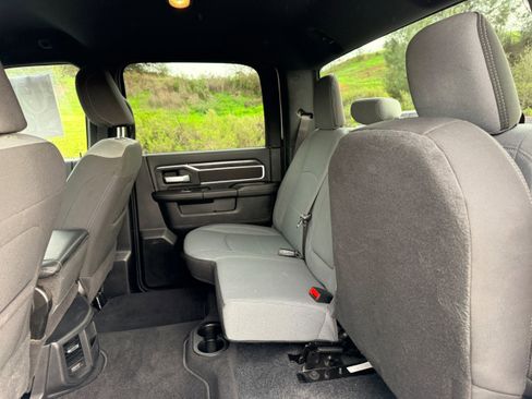 Used 2024 RAM 3500 Big Horn image 12