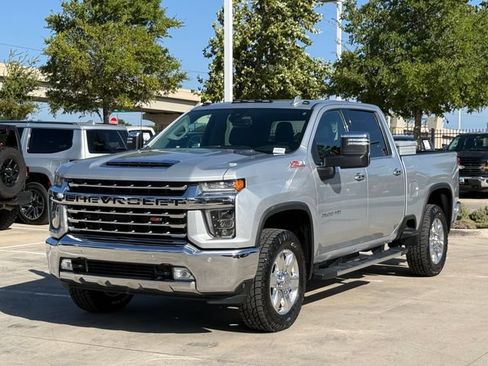 Used 2020 Chevrolet Silverado 2500 LTZ w/ LTZ Plus Package AWD/4WD image 9