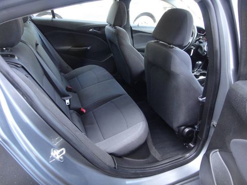 Used 2019 Chevrolet Cruze LT FWD image 12