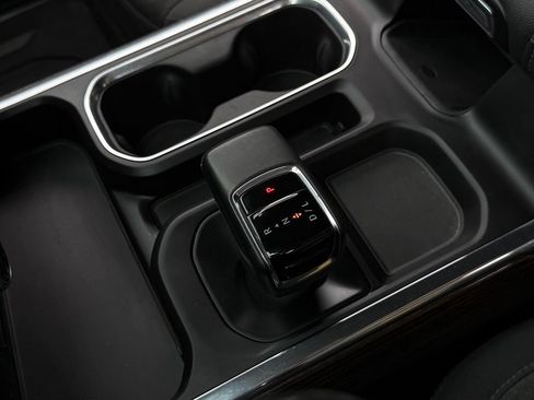 Used 2023 GMC Sierra 1500 Elevation w/ LPO, Elevation Black Package AWD/4WD image 23