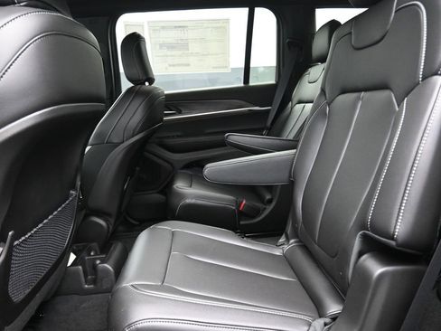 New 2025 Jeep Grand Cherokee L Limited w/ Black Appearance Package image 14