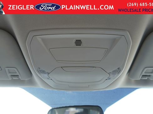Used 2019 Ford Escape SE image 25