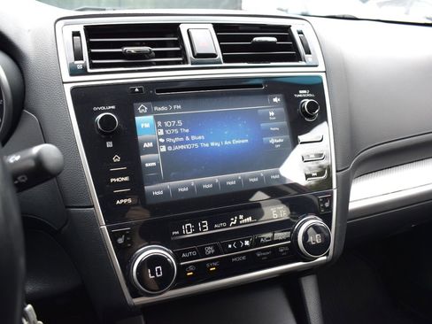 Used 2018 Subaru Outback 2.5i Premium AWD/4WD image 21