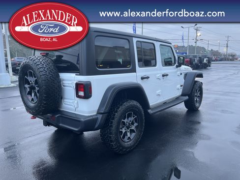 Used 2018 Jeep Wrangler Unlimited Rubicon w/ Cold Weather Group image 4