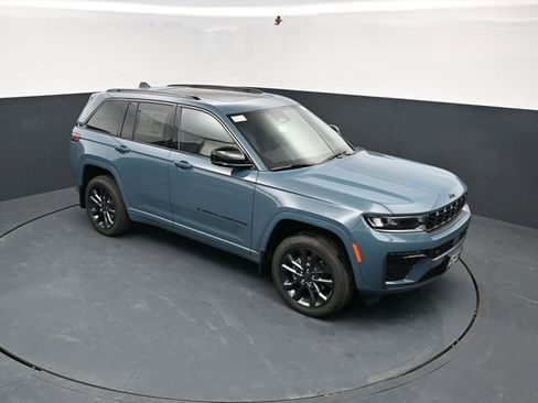 New 2026 Jeep Grand Cherokee Limited AWD/4WD image 43