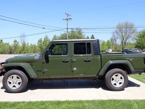 Used 2022 Jeep Gladiator Sport AWD/4WD image 27