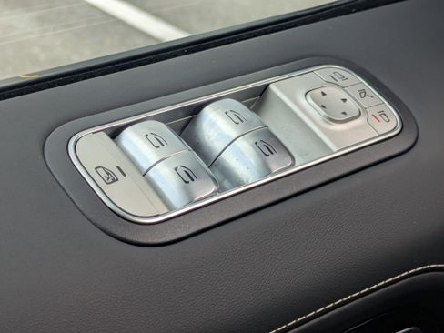 Certified 2025 Mercedes-Benz G 63 AMG 4MATIC image 23