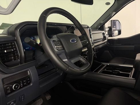 Used 2025 Ford F250 Lariat w/ Chrome Package AWD/4WD image 23