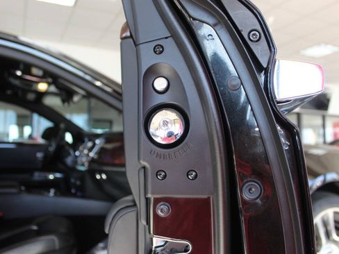 Used 2019 Rolls-Royce Ghost RWD image 18