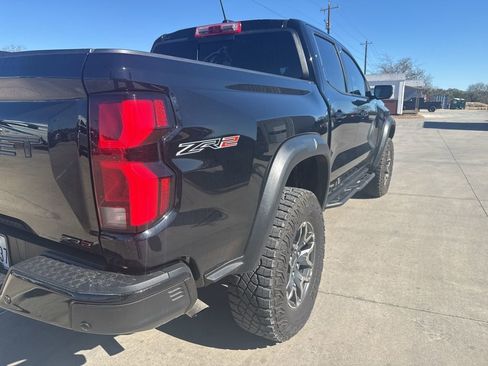 Used 2024 Chevrolet Colorado ZR2 w/ Technology Package image 13