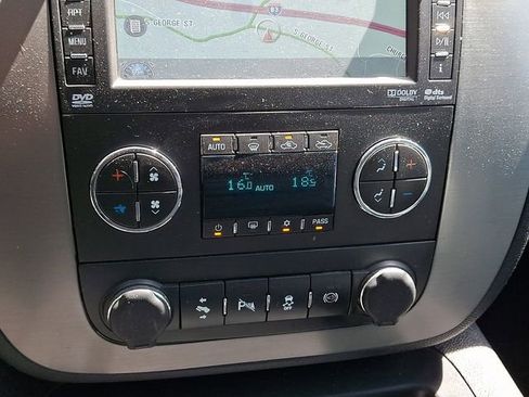 Used 2013 Chevrolet Silverado 2500 LTZ w/ LTZ Plus Package AWD/4WD image 17
