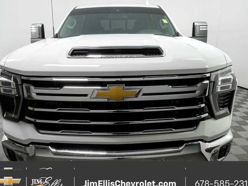 Certified 2024 Chevrolet Silverado 2500 LTZ w/ LTZ Convenience Package image 34