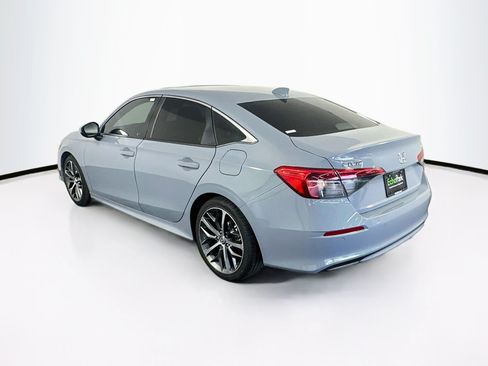 Used 2022 Honda Civic Touring image 5