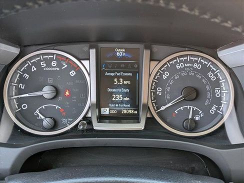 Used 2023 Toyota Tacoma SR5 AWD/4WD image 8