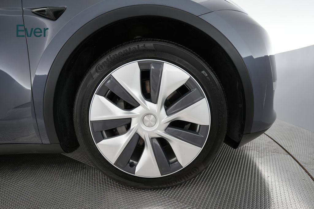 Used 2023 Tesla Model Y Long Range AWD/4WD image 20