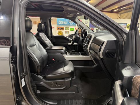 Used 2019 Ford F350 Lariat w/ Lariat Ultimate Package AWD/4WD image 21