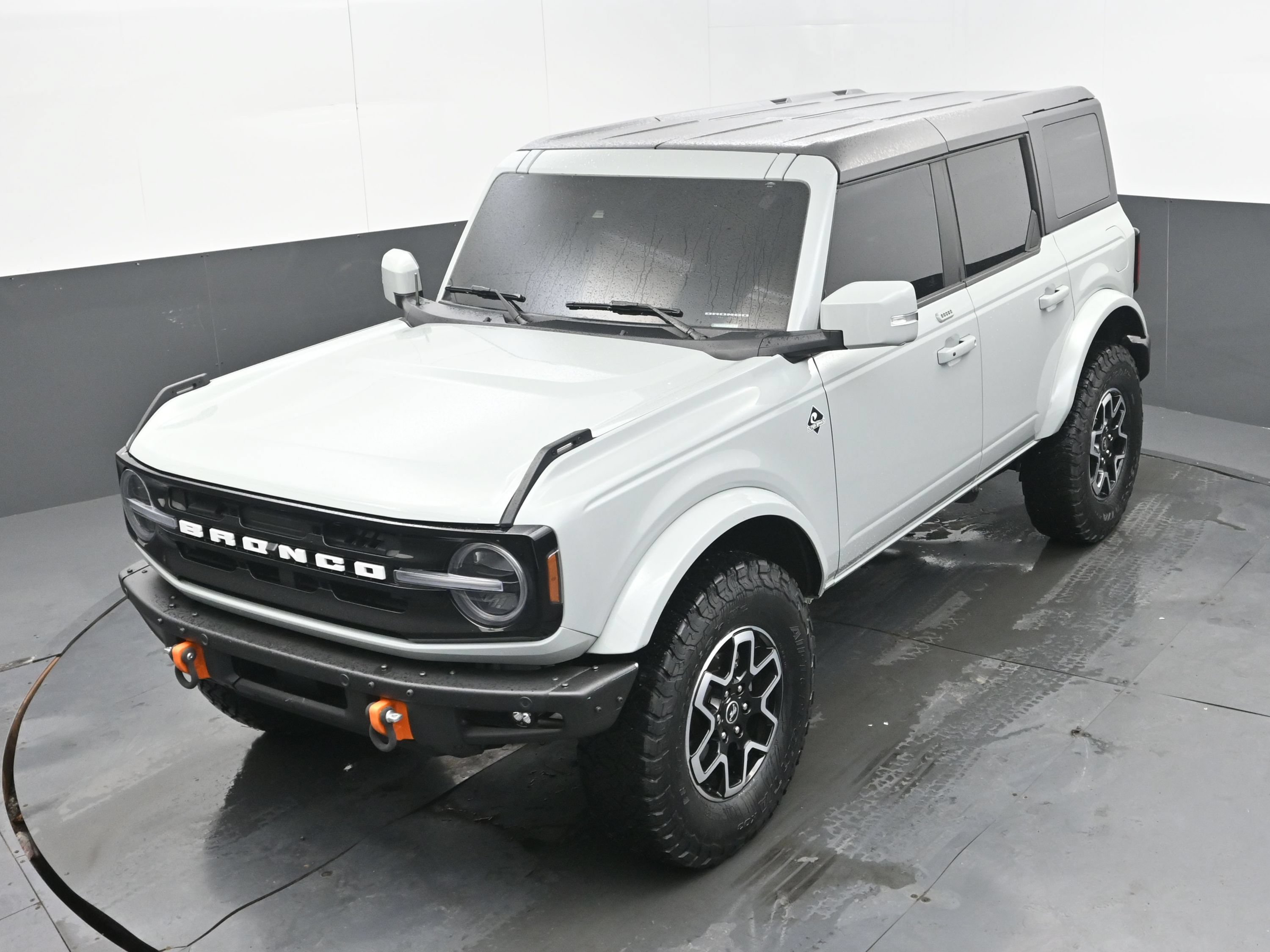 Used 2023 Ford Bronco Outer Banks AWD/4WD image 31