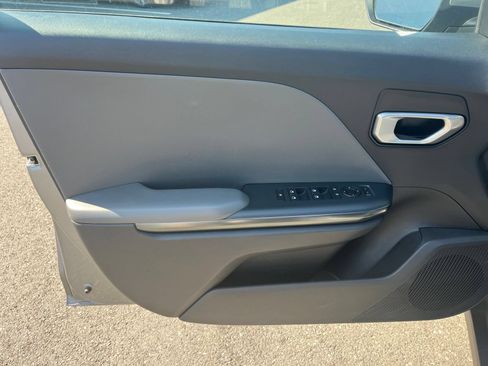 Used 2025 Kia K4 FWD image 18