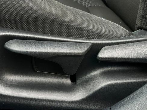 Used 2020 Toyota Corolla SE FWD image 46