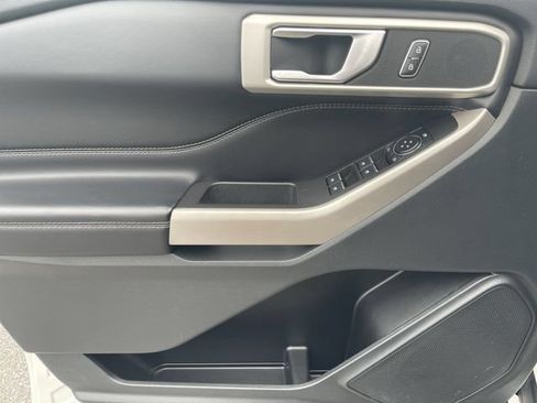 Certified 2023 Ford Explorer XLT w/ Equipment Group 202A AWD/4WD image 12