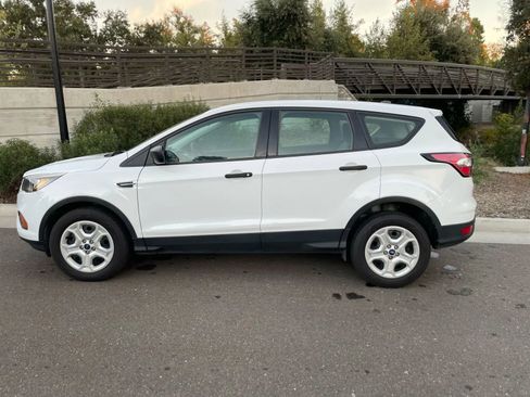Used 2018 Ford Escape S image 30