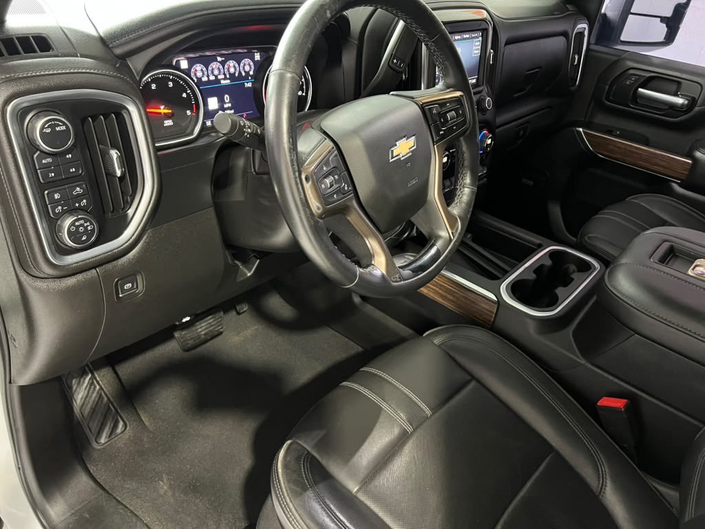 Used 2022 Chevrolet Silverado 2500 High Country AWD/4WD image 12