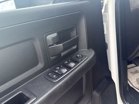 Used 2018 RAM 2500 Tradesman w/ Chrome Appearance Group AWD/4WD image 13