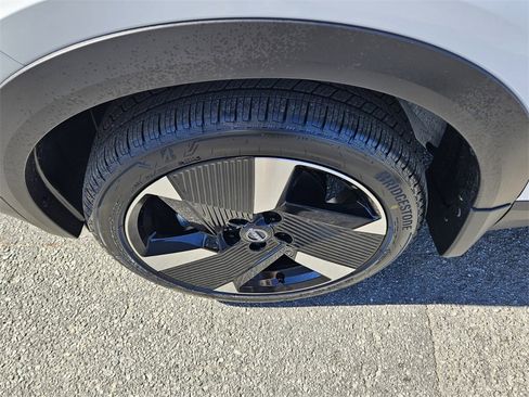 New 2026 Nissan Kicks SR w/ SR Premium Package image 18