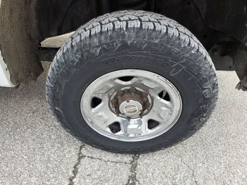 Used 2009 Ford F250 XLT image 9