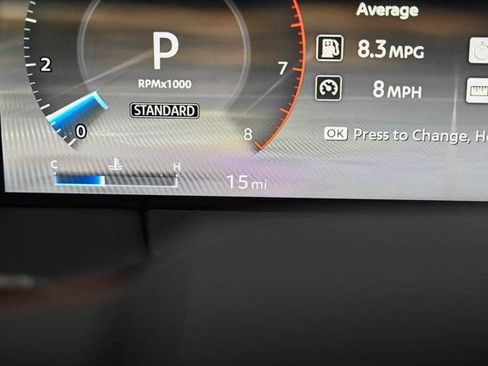 Used 2025 Nissan Armada PRO-4X AWD/4WD image 36