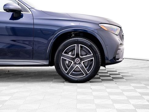 Used 2024 Mercedes-Benz GLC 300 4MATIC image 38