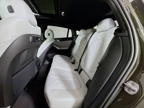 Used 2024 BMW X6 xDrive40i w/ M Sport Professional Package AWD/4WD image 24
