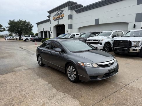 Used 2010 Honda Civic EX-L image 2