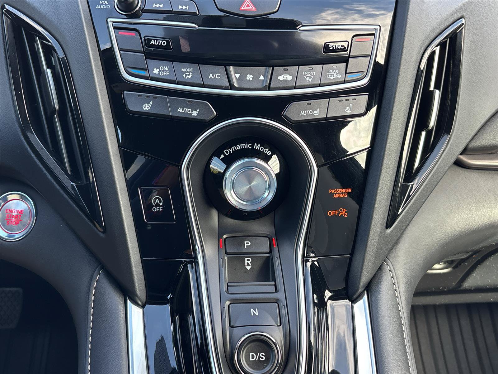 Certified 2025 Acura RDX SH-AWD image 16