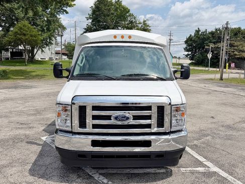 Used 2021 Ford E-350 and Econoline 350 Super Duty w/ Power Windows & Locks Group RWD image 2