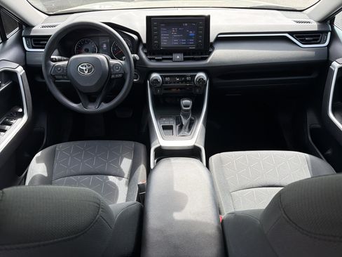 Used 2021 Toyota RAV4 XLE image 4