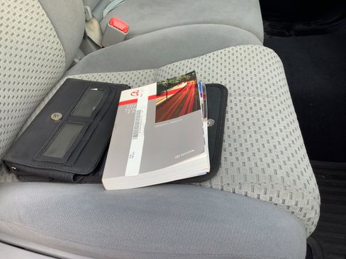 Used 2012 Toyota Tundra 4x4 Double Cab image 22