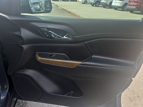 Used 2020 GMC Acadia SLE w/ Driver Convenience Package image 38