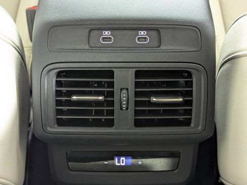Certified 2025 Audi Q5 Premium w/ Premium Plus AWD/4WD image 22