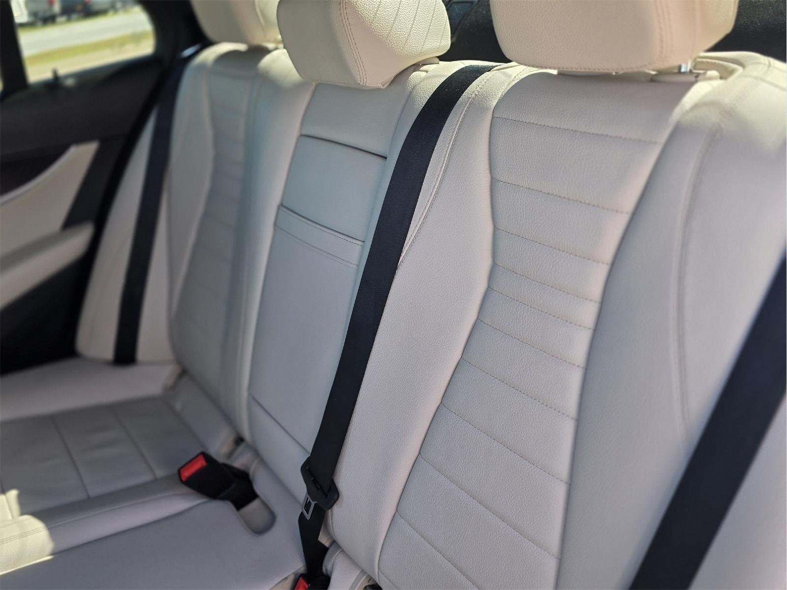 Used 2022 Mercedes-Benz E 350 4MATIC Sedan image 27