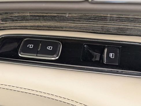 Used 2021 Lincoln Navigator L Black Label image 38