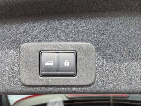 Certified 2025 Nissan Murano SV AWD/4WD image 18