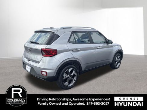 New 2026 Hyundai Venue SEL FWD image 9