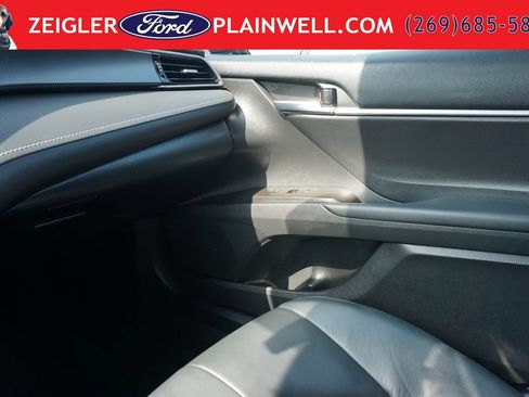 Used 2022 Toyota Camry SE w/ Cold Weather Package AWD/4WD image 31