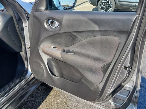 Used 2012 Nissan Juke S image 17