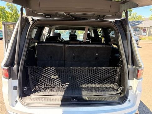 Used 2022 Jeep Wagoneer Series III AWD/4WD image 15