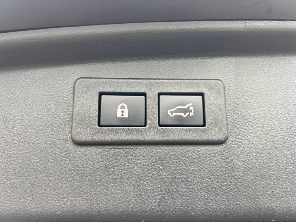 Used 2021 Subaru Outback Limited XT w/ Popular Package #2 AWD/4WD image 39