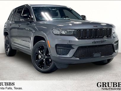 Used 2022 Jeep Grand Cherokee Altitude