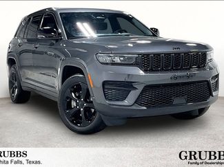 Used 2022 Jeep Grand Cherokee Altitude AWD/4WD video 1